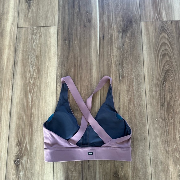 Prana women’s Sports Bra size small - Picture 4 of 4